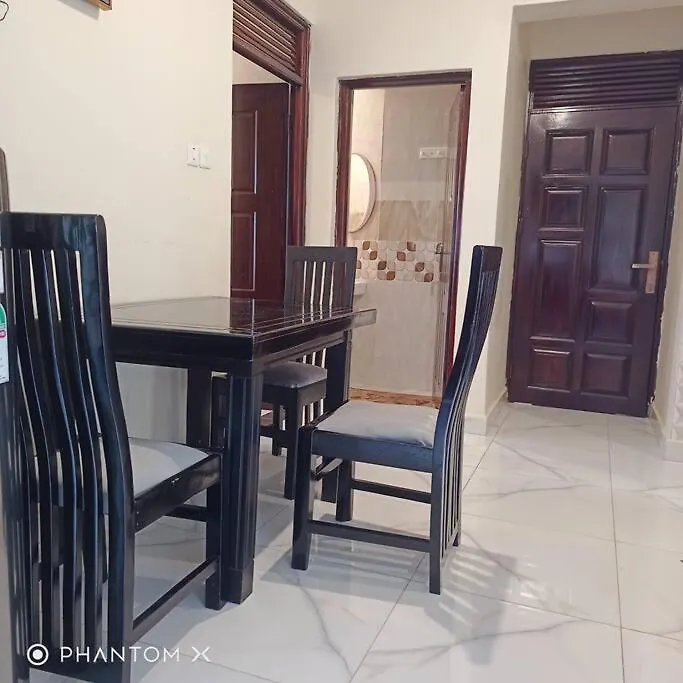Acacia Hill Home With Pool And Gym Kololo Kampala