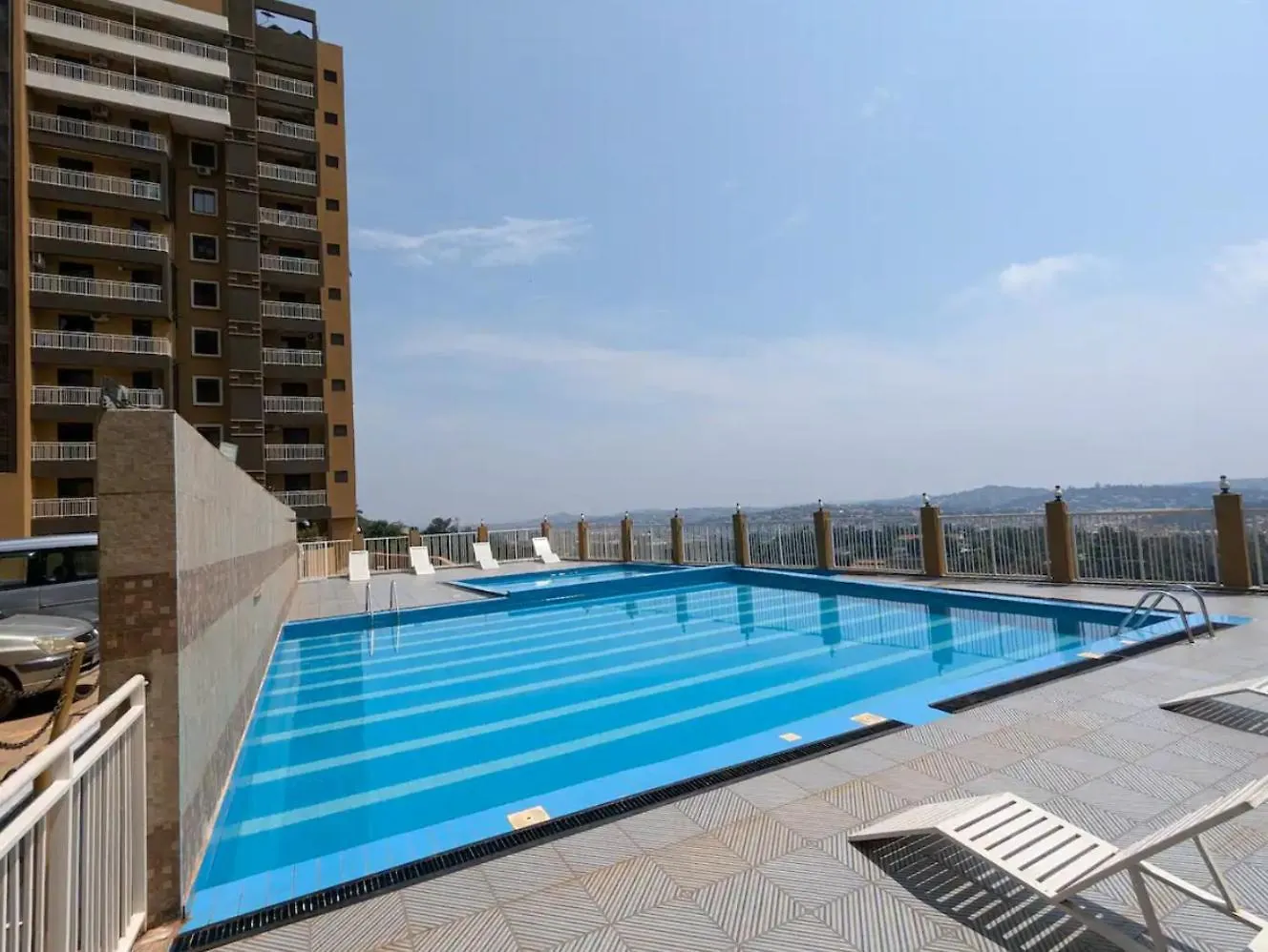 Acacia Hill Home With Pool And Gym Kololo Kampala