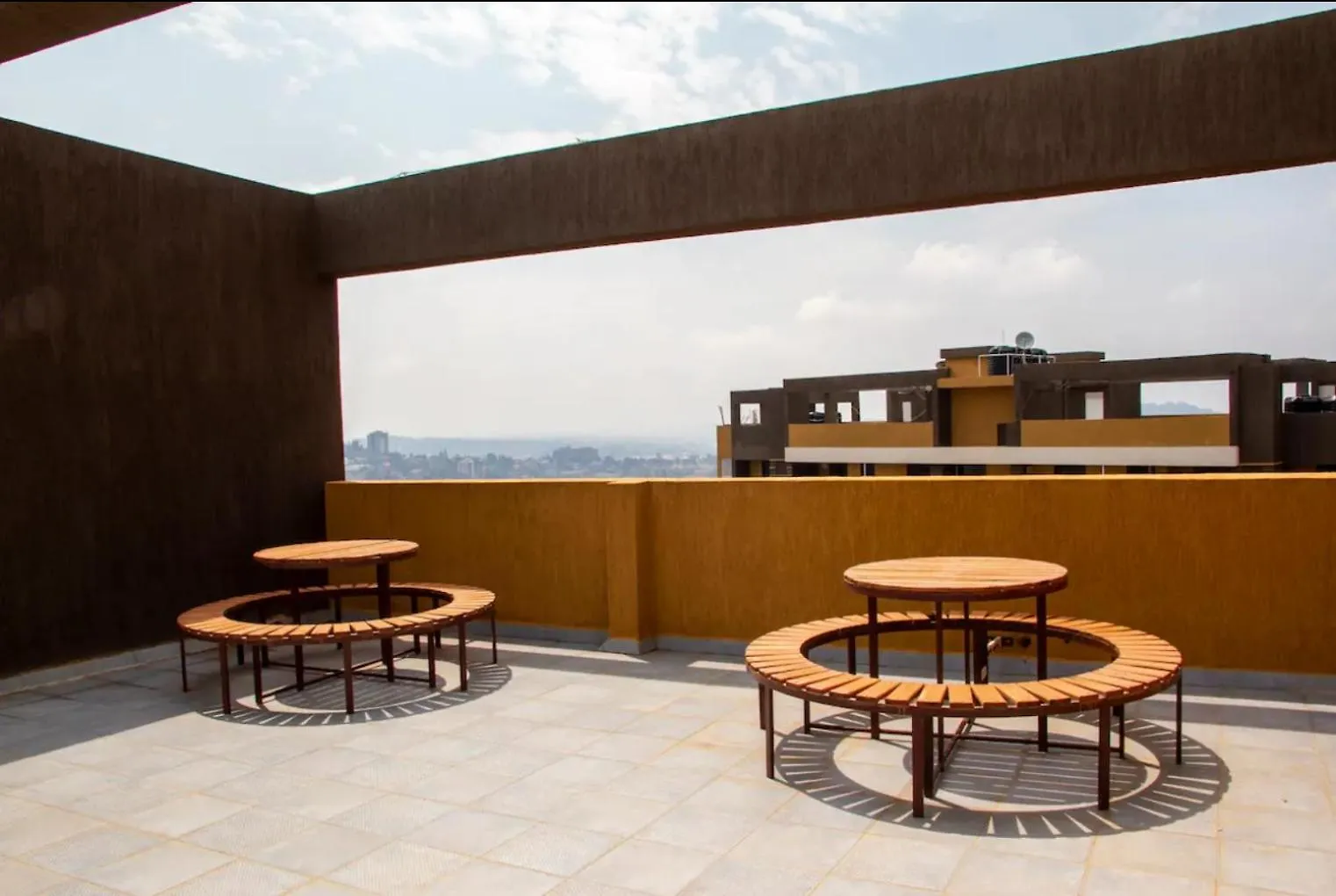 Acacia Hill Home With Pool And Gym Kololo Kampala Apartment